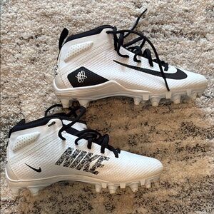 Nike Kids White and Black Sports Shoes